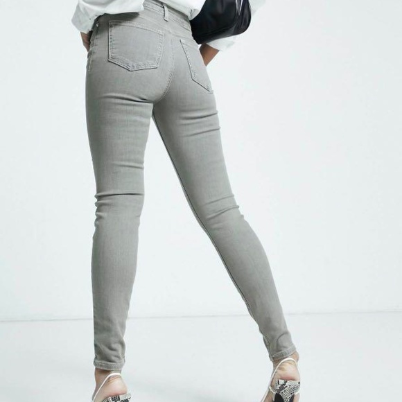 H&M &demin - High Rise Skinny Jeans (32) - Picture 2 of 8